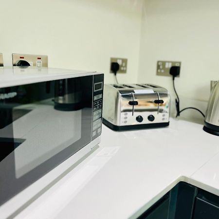 Stylish Studio Apartment Near To Old Trafford Stadium Manchester Extérieur photo